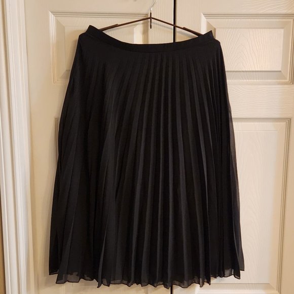NWT ASOS DESIGN Pleated Midi Skirt Size 10 - Picture 3 of 4